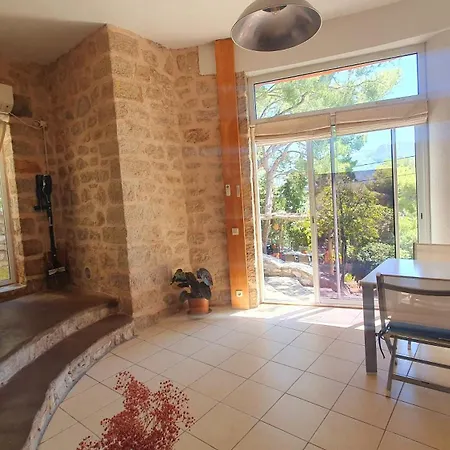 Avec Jardin Dans Rocaille Apartment